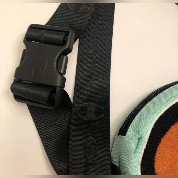 Champion Prime Belt Bag Fanny Pack Aqua -NWT - Picture 4 of 4